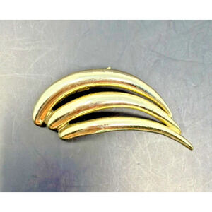 Piscitelli Signed Vintage Gold Tone Modernist Curve Brooch Made in USA